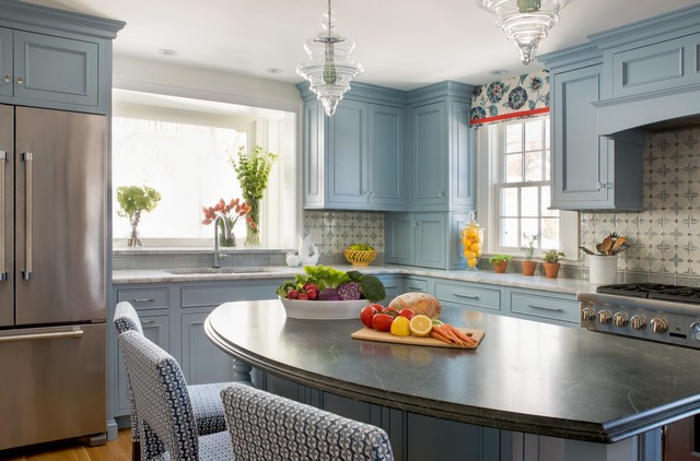 New This Week: 3 Kitchens With Beautiful Blue Cabinets (6 photos)