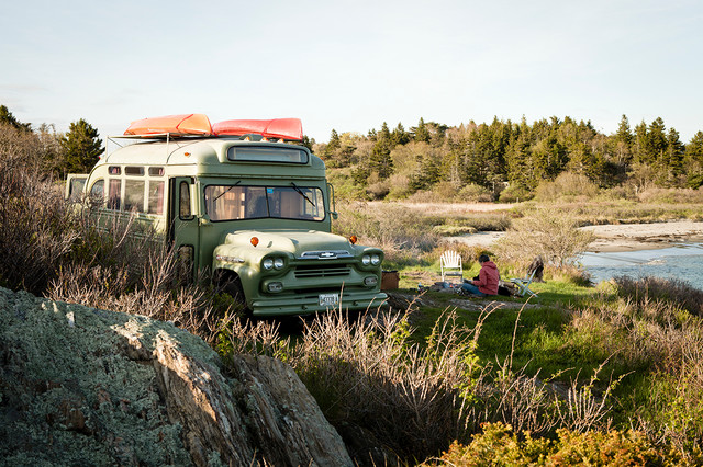 1959 Chevy Viking Bus Gets a Hippie-Chic Makeover (11 photos)