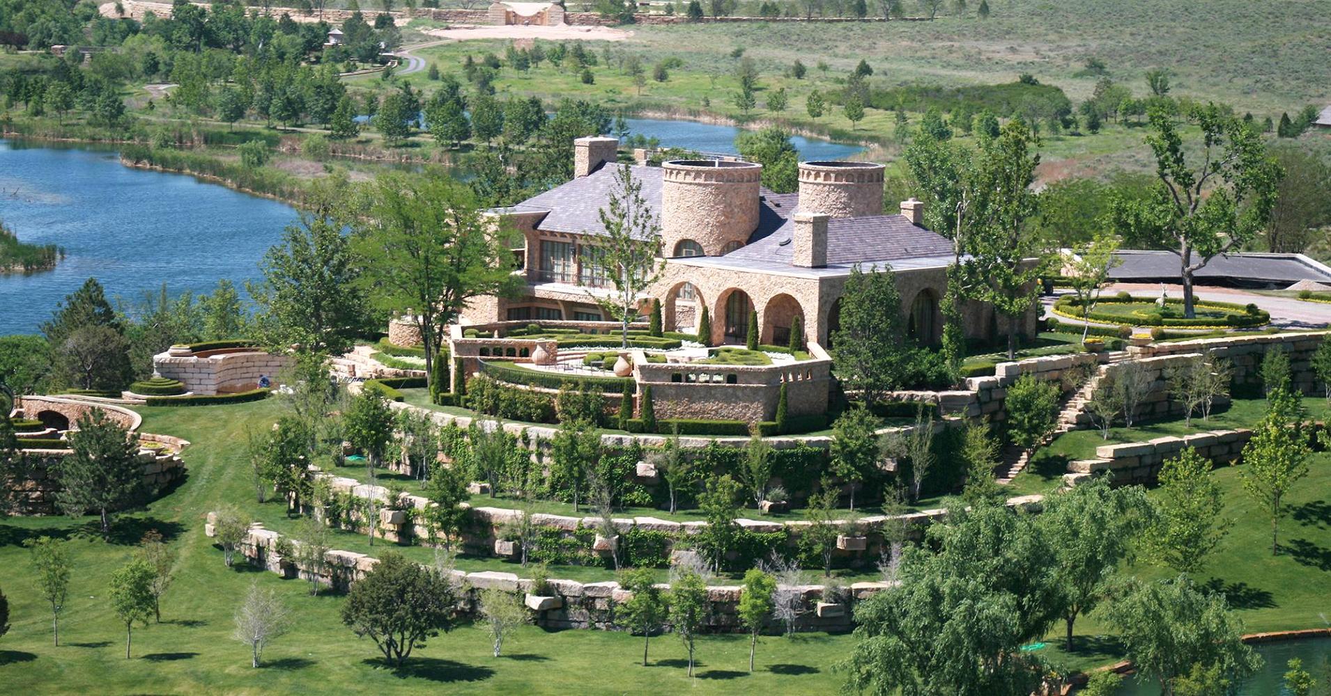 For sale: Boone Pickens' $250 million ranch. Take a look inside.