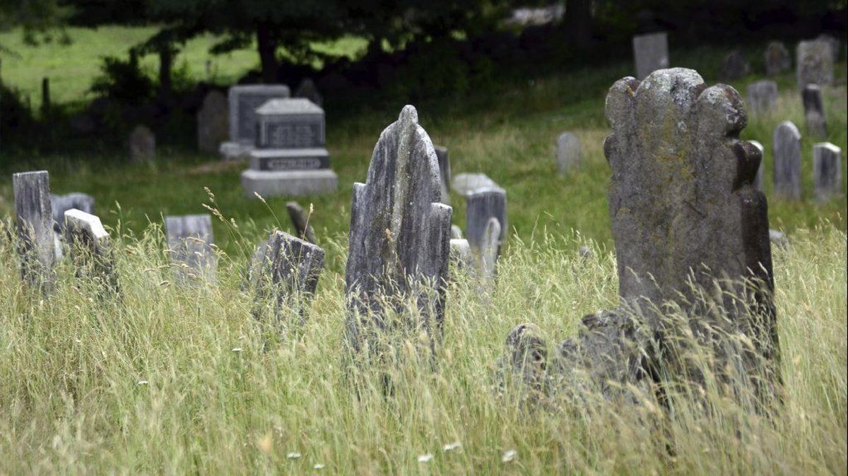 One spouse's debts might haunt the other after death