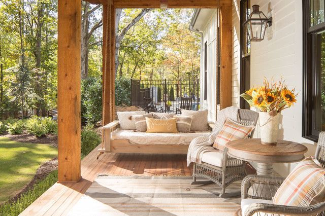 Friendly Front Porches: How to Create a Welcoming Vibe (12 photos)