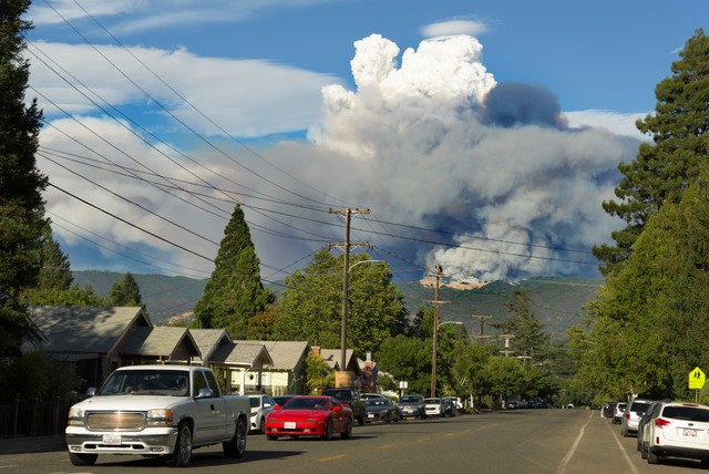 California Wildfires: How You Can Help (4 photos)